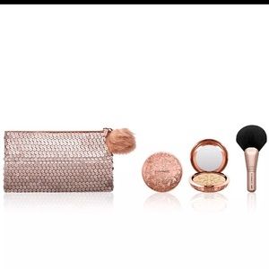 NWT Mac Snowball 3 Piece Face Set
